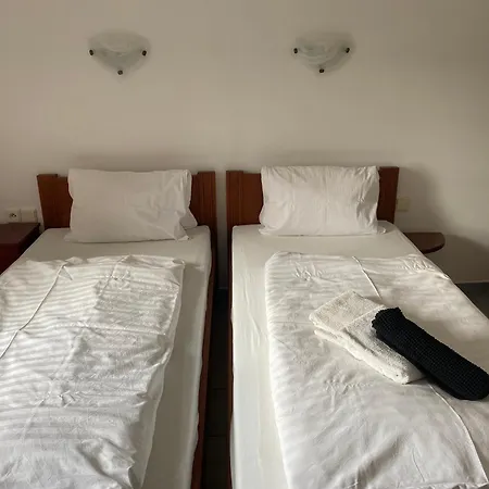 בית הארחה Janata