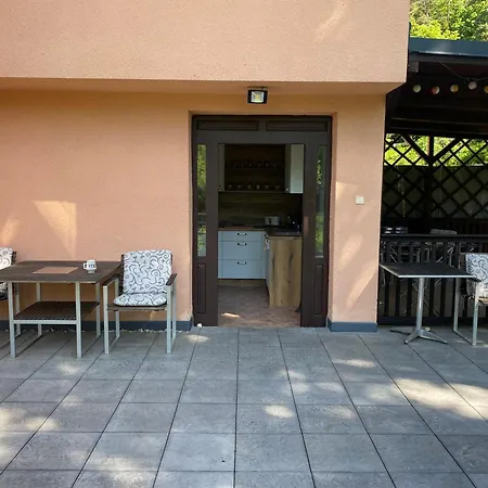 Janata Pensión 3*