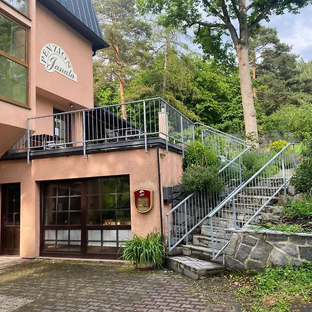 Janata Guest house 3*