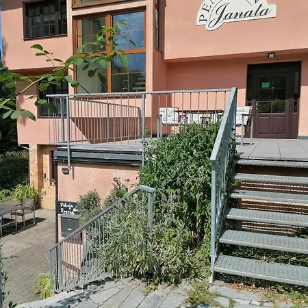 Janata בית הארחה