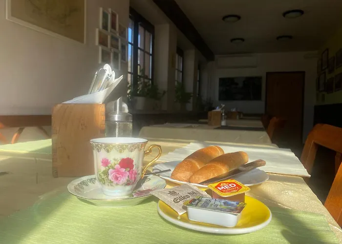 Janata Guest house 3*