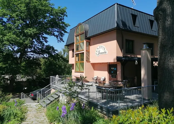 Janata בית הארחה