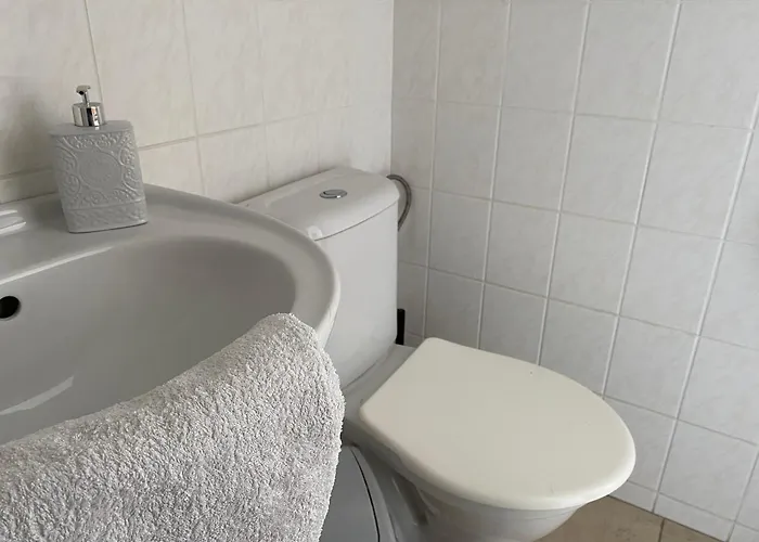 Janata בית הארחה 3*