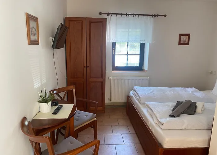 Janata בית הארחה 3*